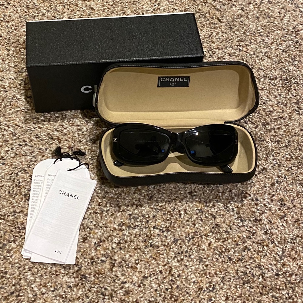 Authentic Chanel Sunglasses!!!!!🔥😍